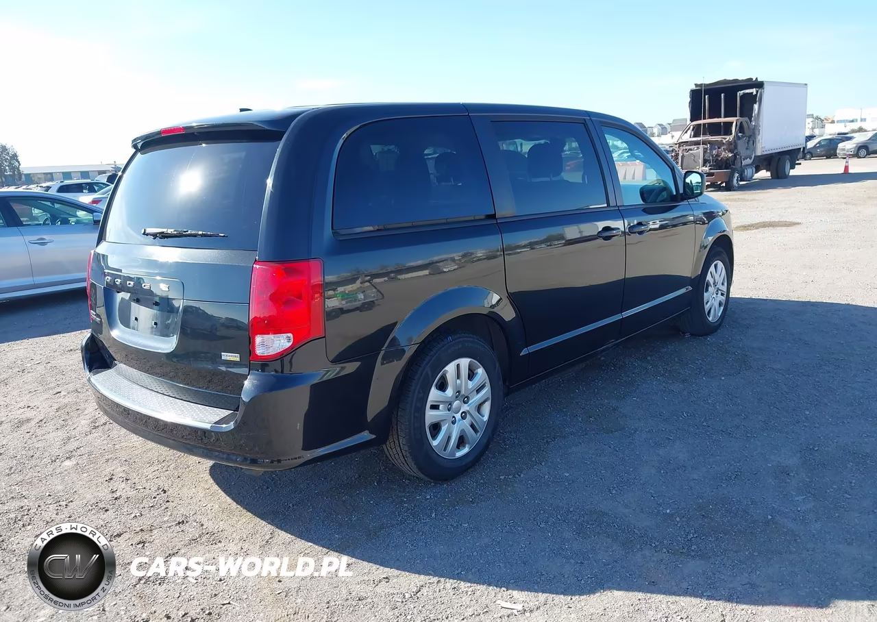 2018 Dodge Grand Caravan Se VIN:2C4RDGBG5JR296784 - 4