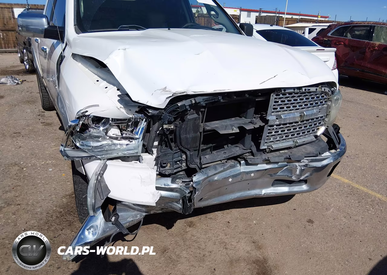 2016 Ram 1500 Laramie VIN:1C6RR7NT5GS125493 - 6
