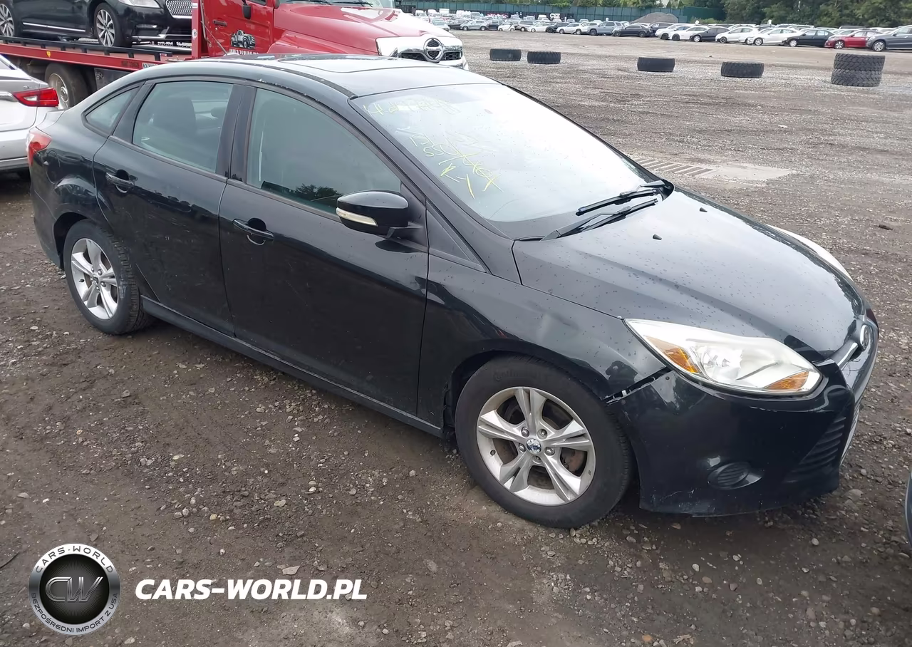 2014 Ford Focus Se VIN:1FADP3F2XEL301474 - 1