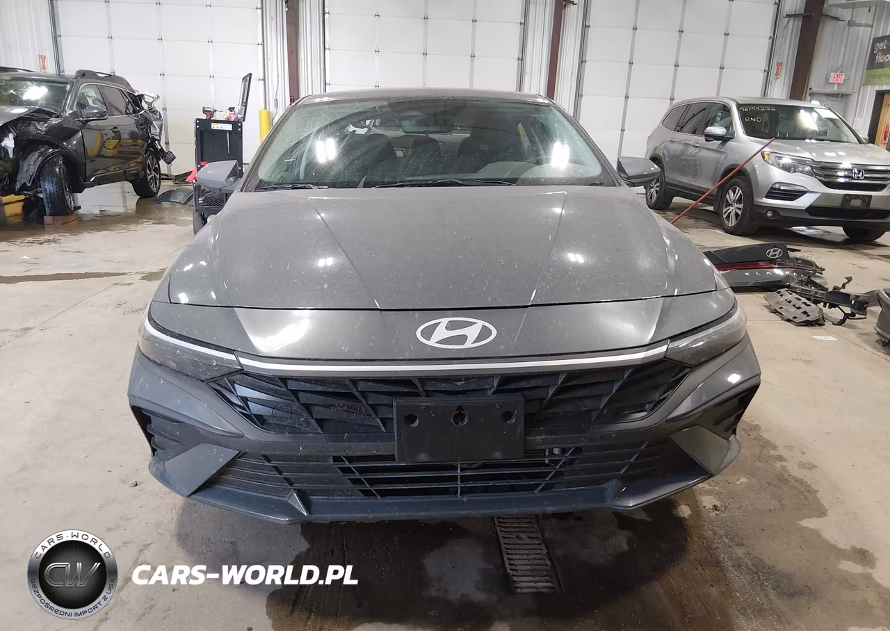 2026 Hyundai Elantra Hybrid Blue VIN:KMHLM4DJ7TU199410 - 13