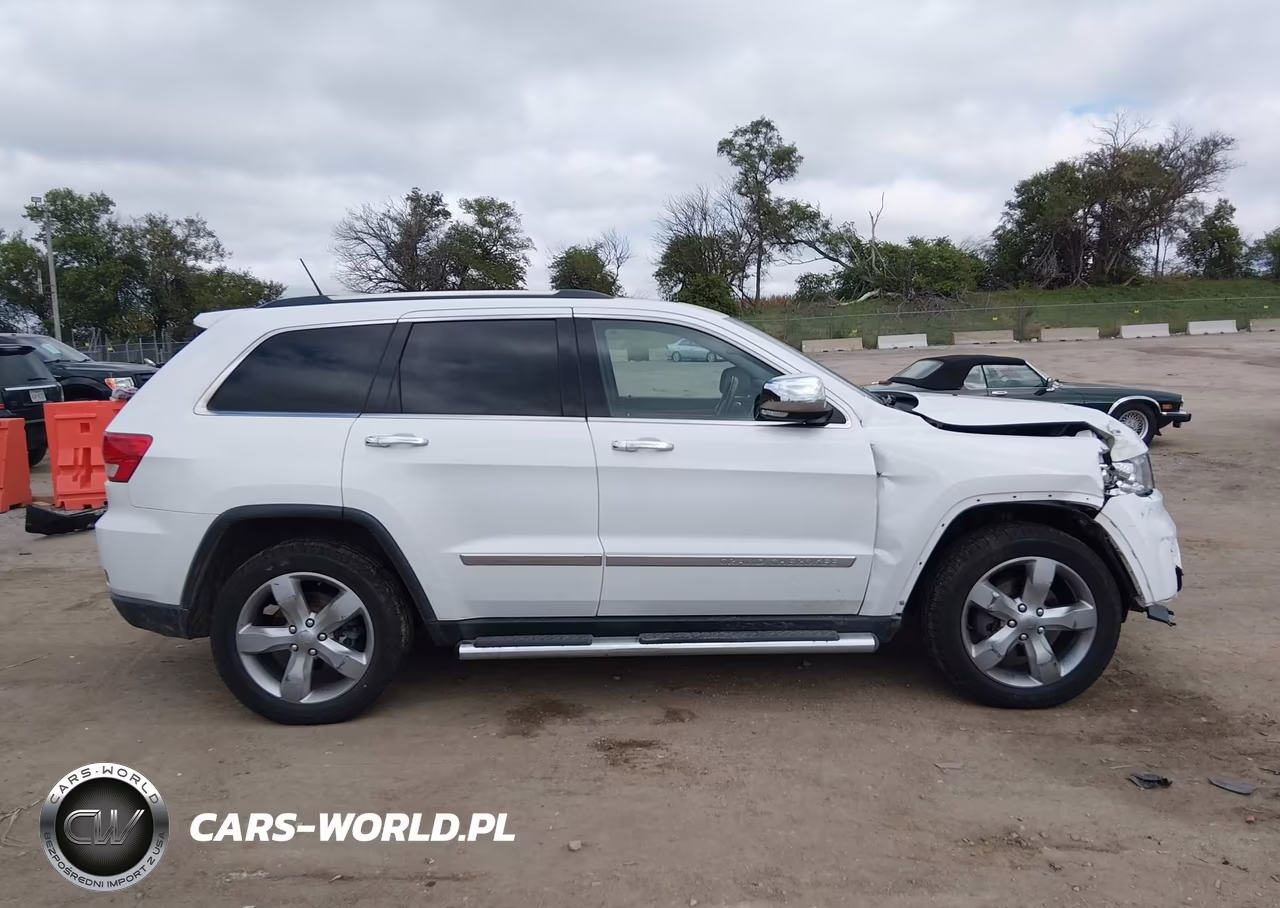 2013 Jeep Grand Cherokee Overland VIN:1C4RJFCG4DC610391 - 14