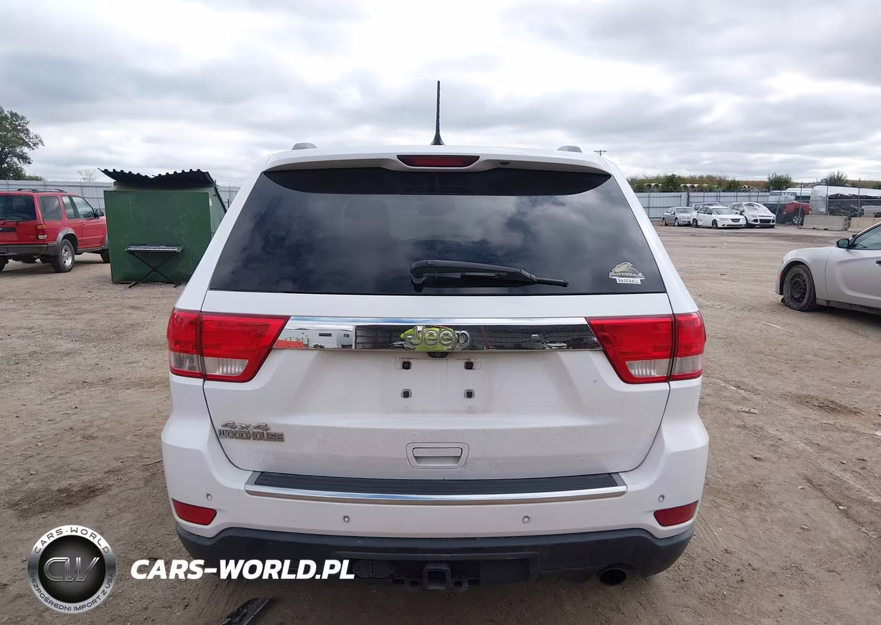 2013 Jeep Grand Cherokee Overland VIN:1C4RJFCG4DC610391 - 17