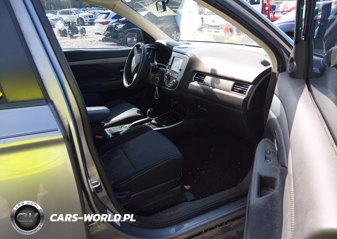 2018 Mitsubishi Outlander Es VIN:JA4AD2A31JZ055965 - 5