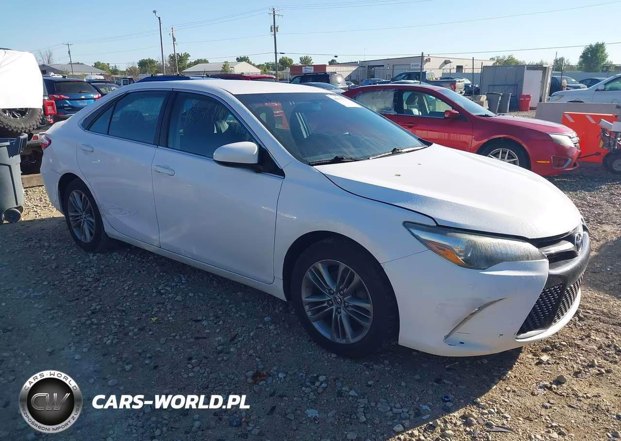 2015 Toyota Camry Se – zdjęcie 1 z 16