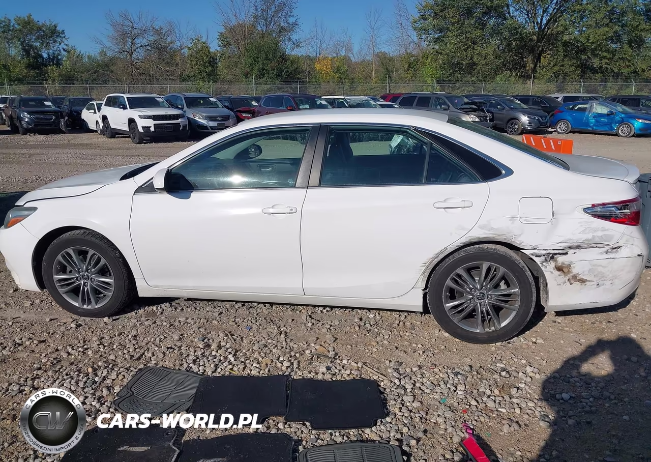 2015 Toyota Camry Se VIN:4T1BF1FK9FU005216 - 14