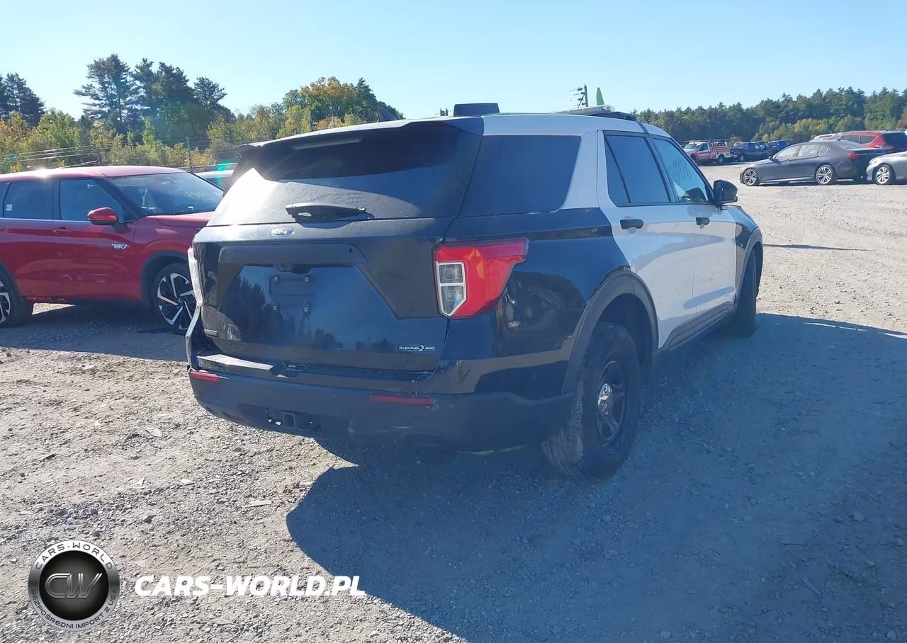 2022 Ford Police Interceptor Utility VIN:1FM5K8AB9NGA02127 - 4