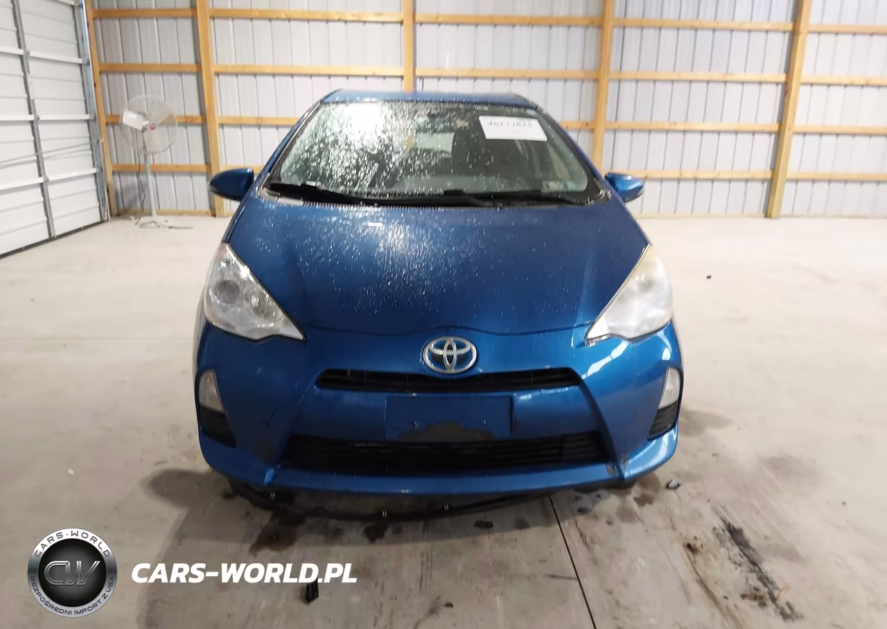 2013 Toyota Prius C Two VIN:JTDKDTB32D1557563 - 12