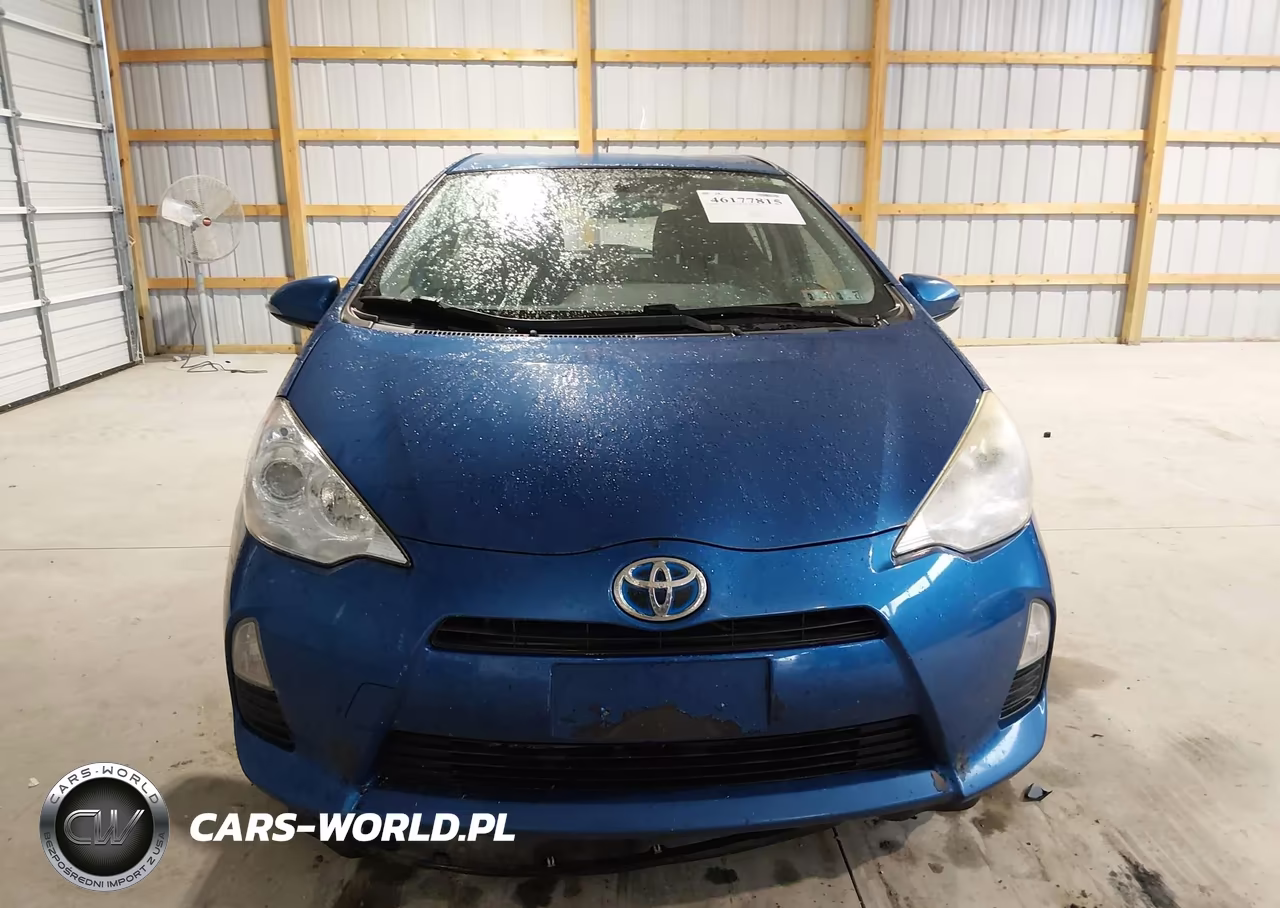 2013 Toyota Prius C Two VIN:JTDKDTB32D1557563 - 6