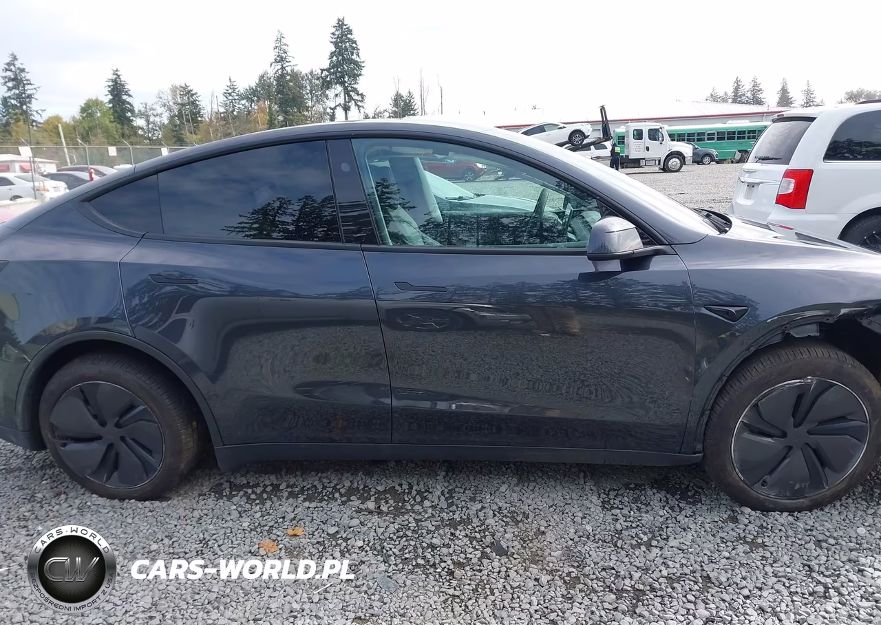 2026 Tesla Model Y All-Wheel Drive-Long Range Launch Series-Premium All-Wheel Drive VIN:7SAYGDEE0TF566632 - 13
