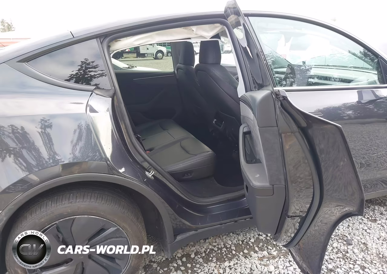 2026 Tesla Model Y All-Wheel Drive-Long Range Launch Series-Premium All-Wheel Drive VIN:7SAYGDEE0TF566632 - 8