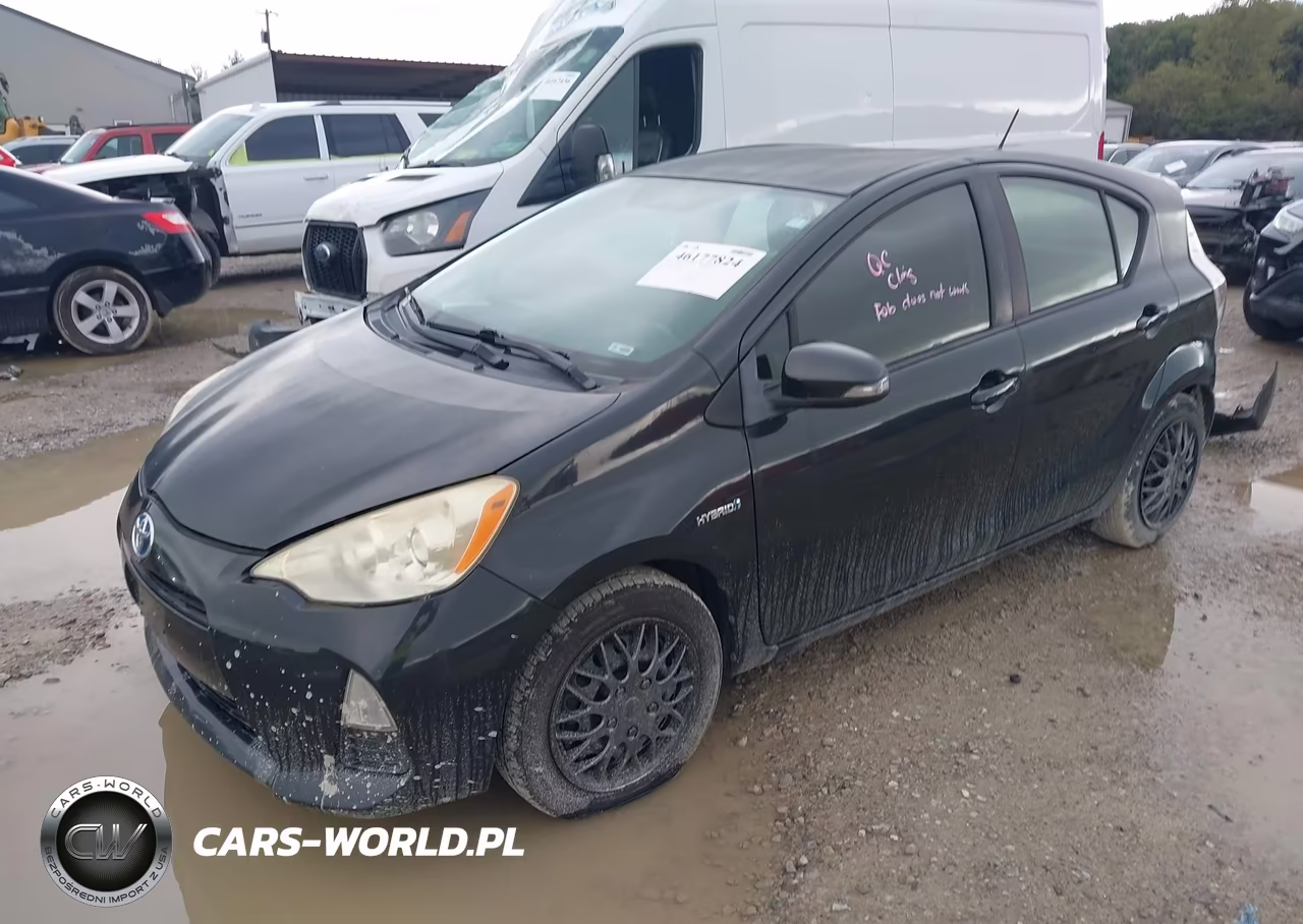 2012 Toyota Prius C Two VIN:JTDKDTB38C1520645 - 2