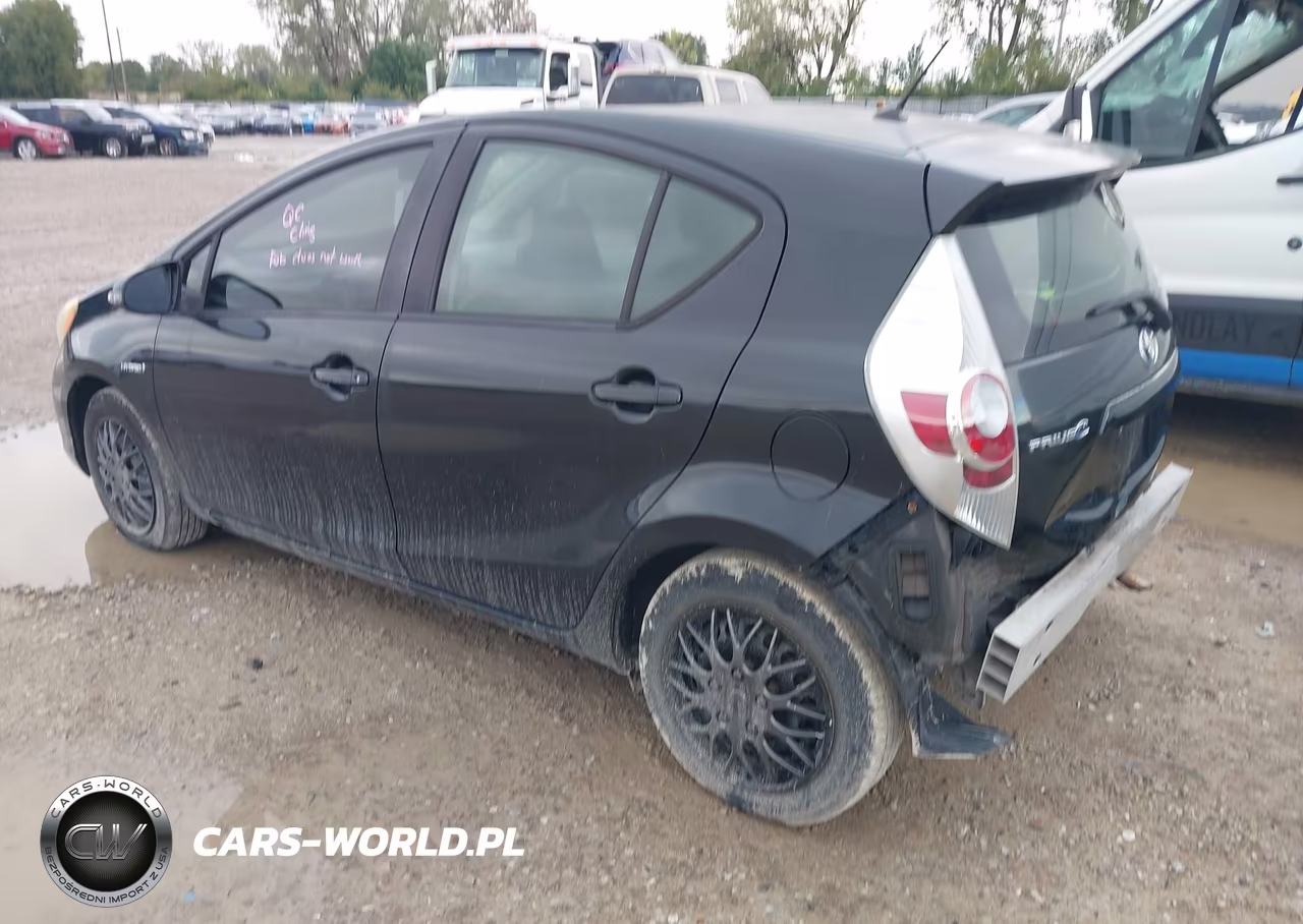 2012 Toyota Prius C Two VIN:JTDKDTB38C1520645 - 3