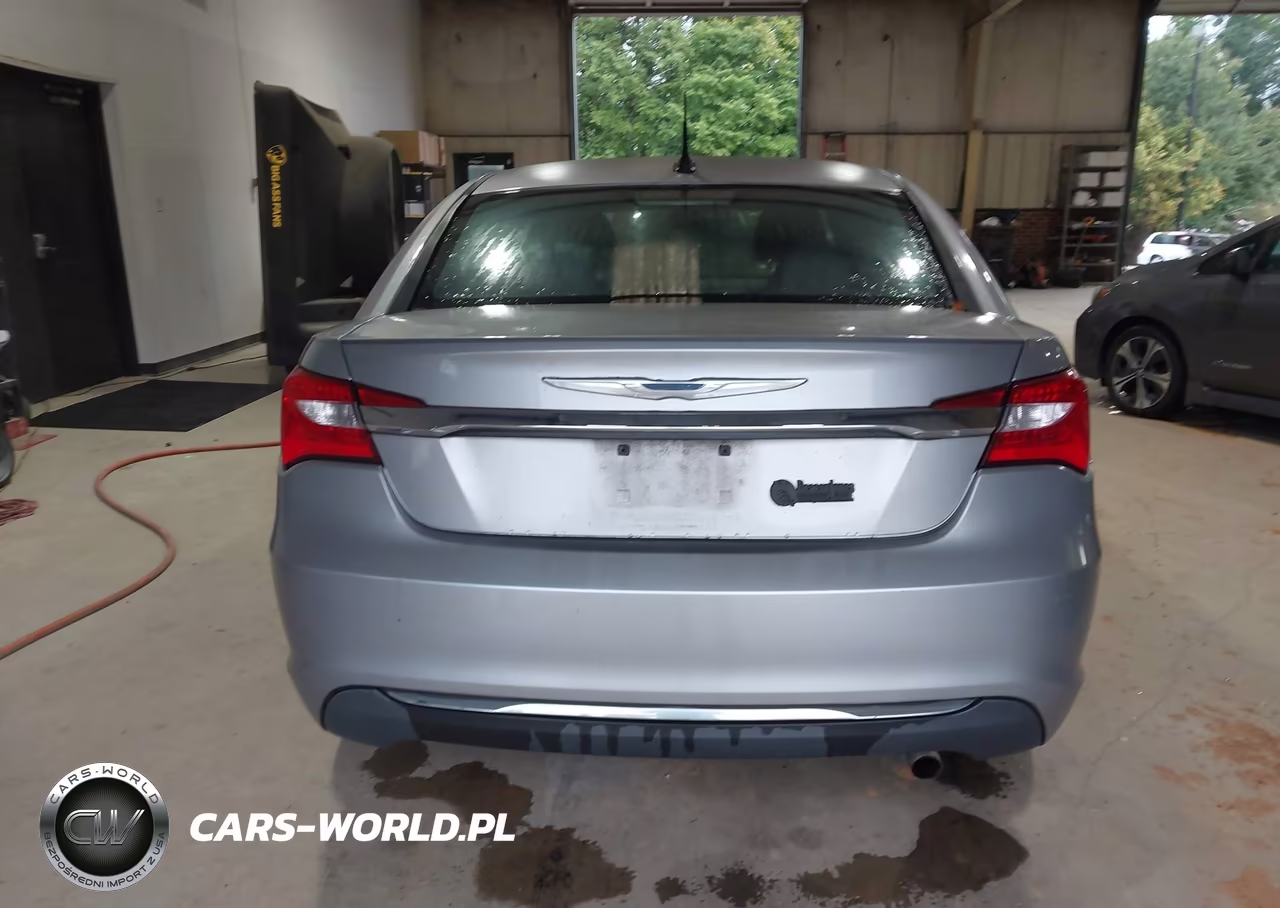2013 Chrysler 200 Touring VIN:1C3CCBBB8DN683450 - 16
