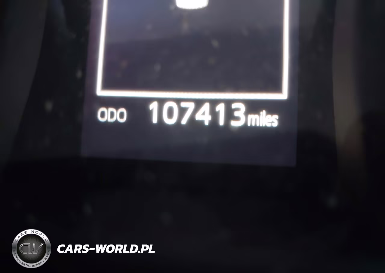 2018 Toyota Camry Le VIN:4T1B11HK5JU586282 - 15