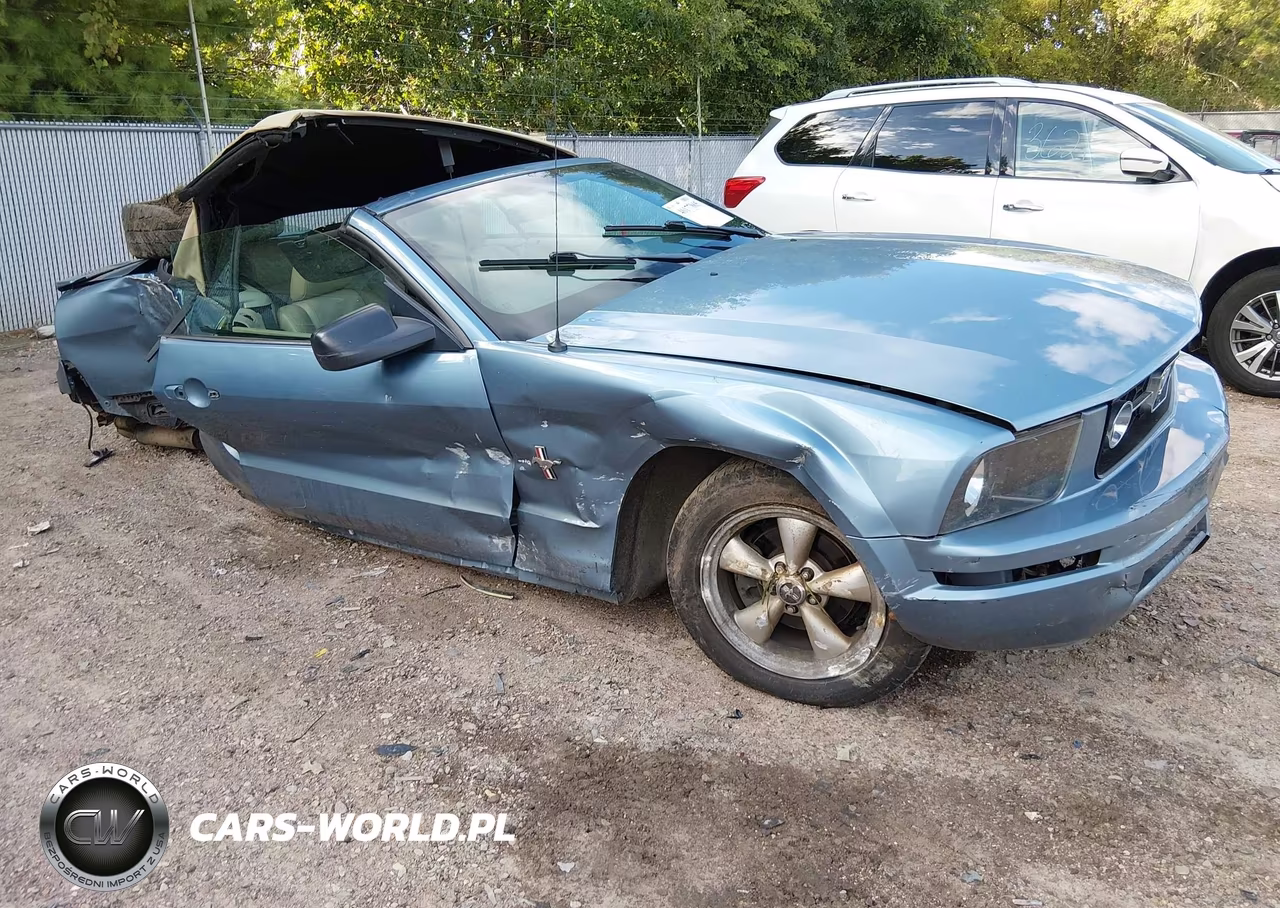 2007 Ford Mustang V6 Deluxe-V6 Premium – zdjęcie 1 z 17