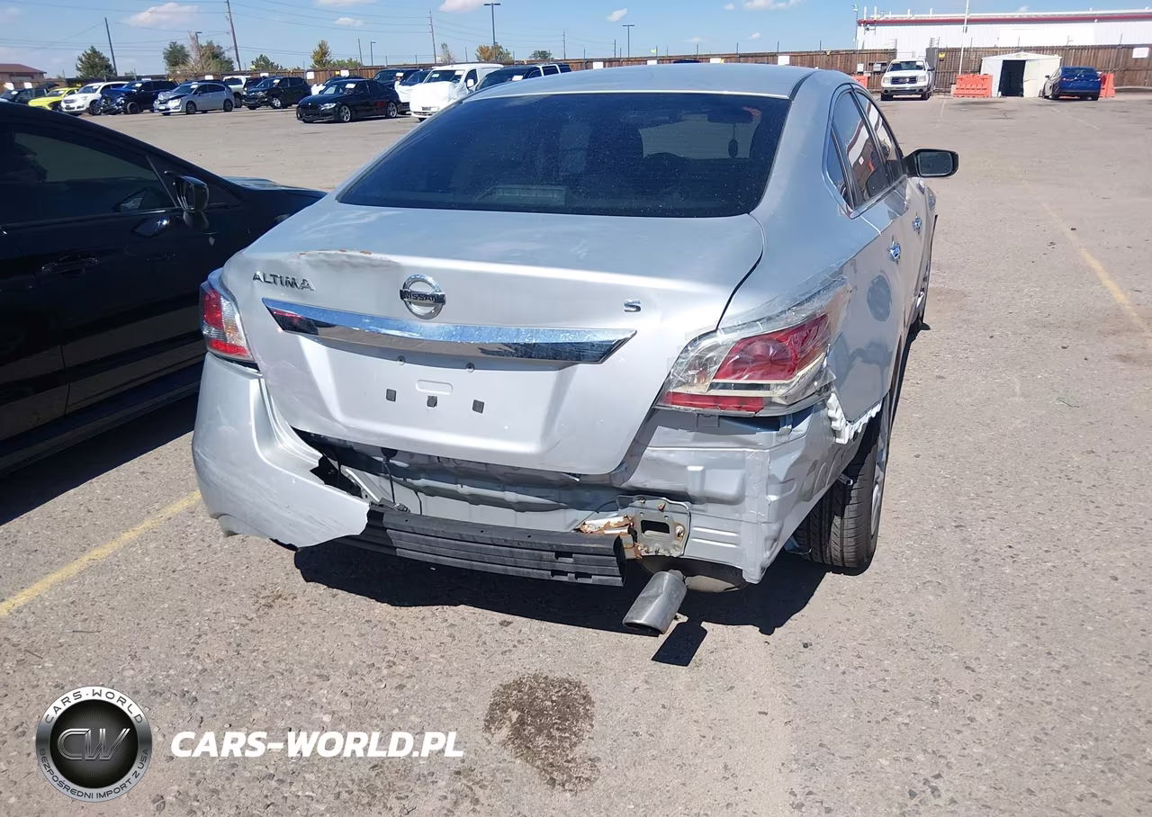 2015 Nissan Altima 2.5 S VIN:1N4AL3AP8FC458603 - 12