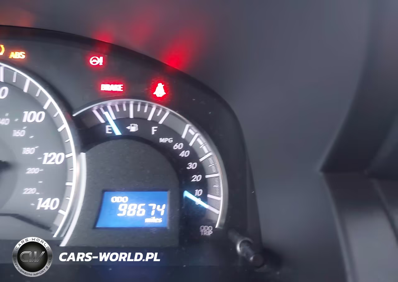2014 Toyota Camry Se Sport VIN:4T1BF1FK5EU318889 - 15