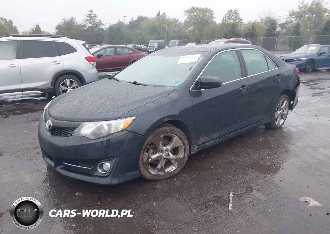 2014 Toyota Camry Se Sport VIN:4T1BF1FK5EU318889 - 2