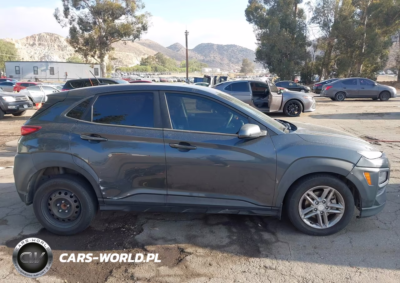2018 Hyundai Kona Se VIN:KM8K12AA8JU156527 - 13