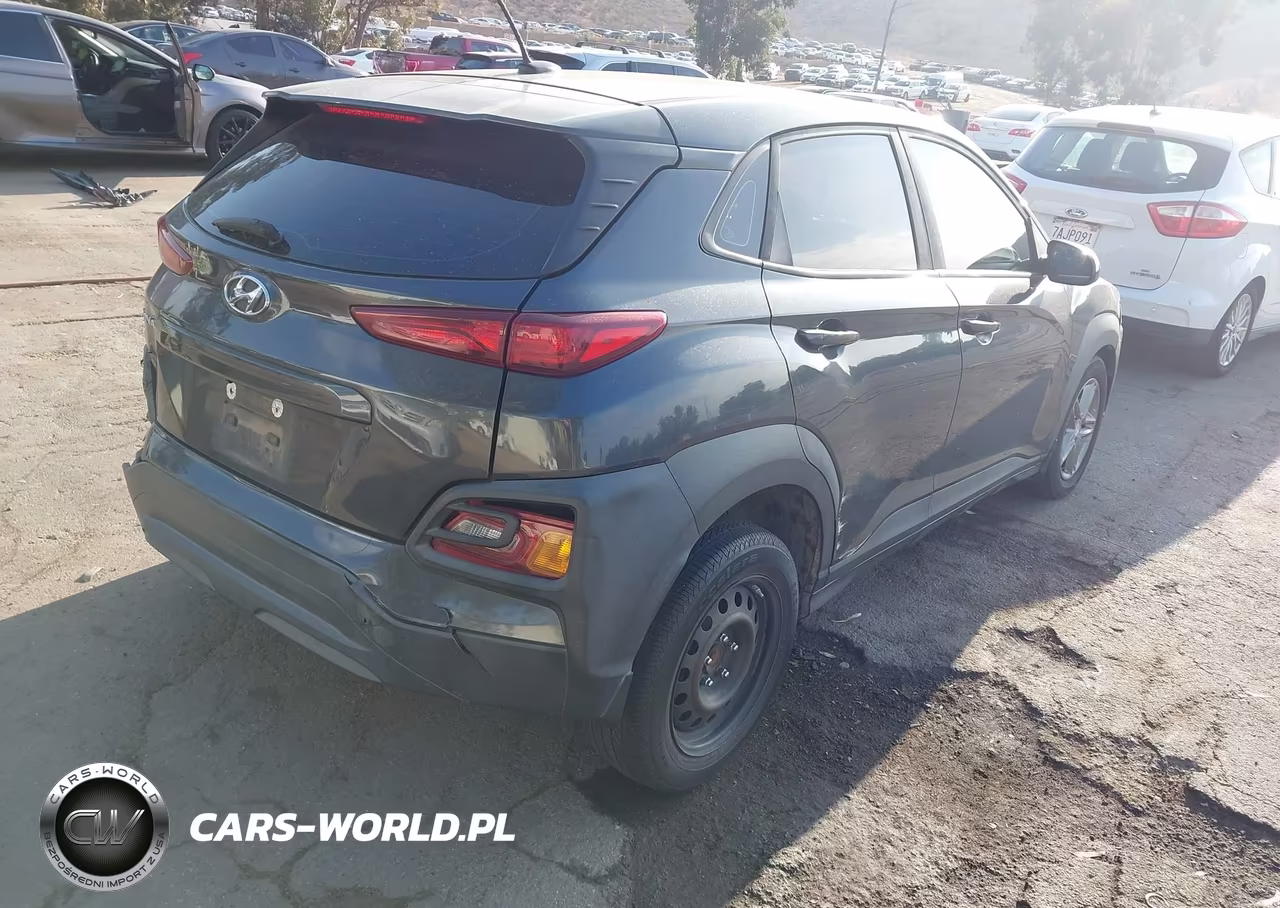 2018 Hyundai Kona Se VIN:KM8K12AA8JU156527 - 4