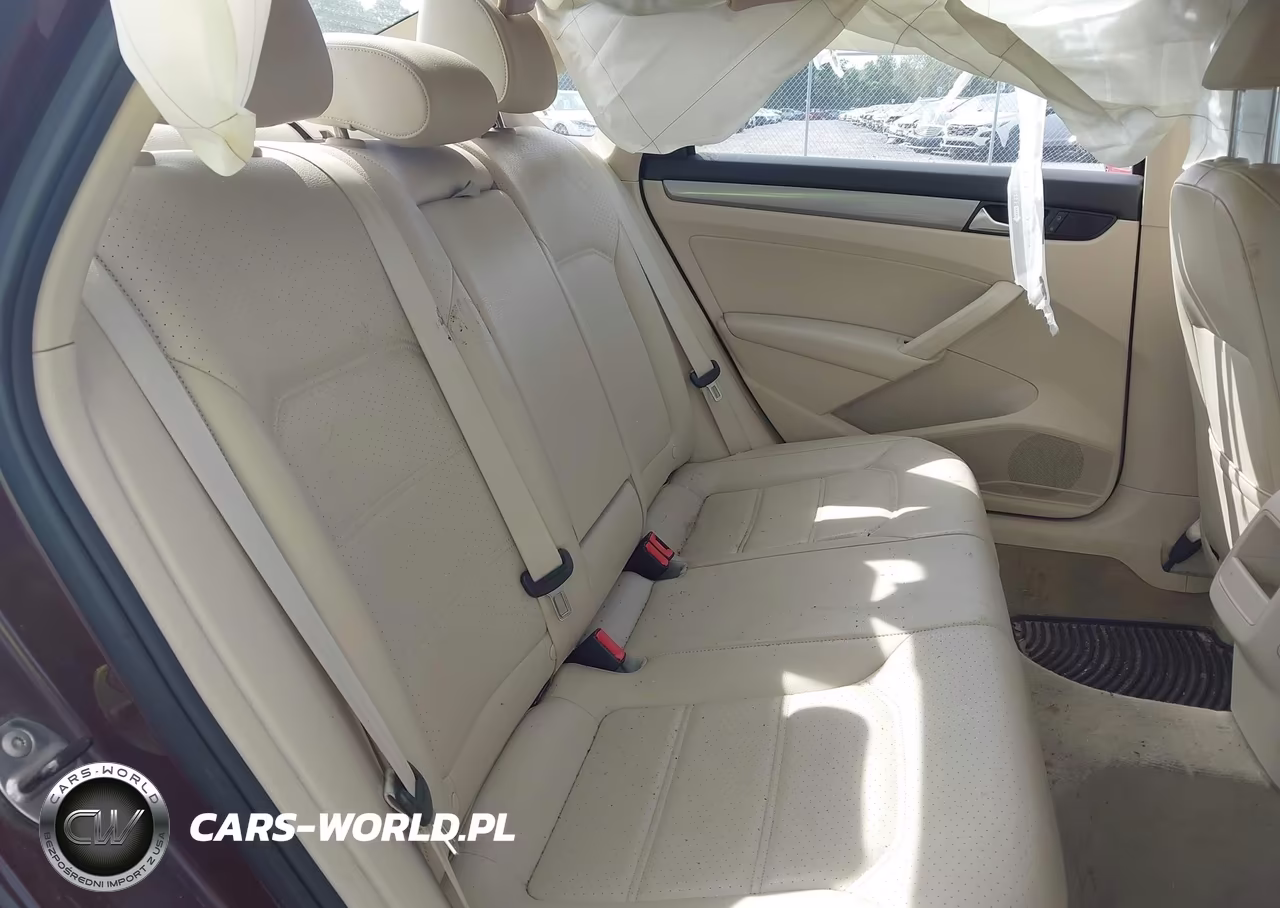 2014 Volkswagen Passat 1.8T Wolfsburg Edition VIN:1VWAT7A31EC091943 - 8
