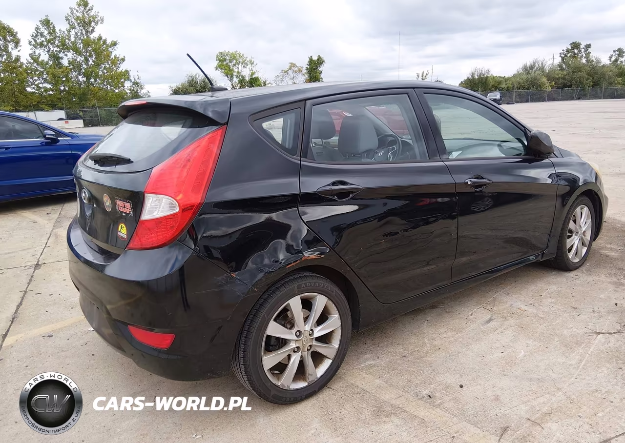 2012 Hyundai Accent Se VIN:KMHCU5AE2CU022857 - 4