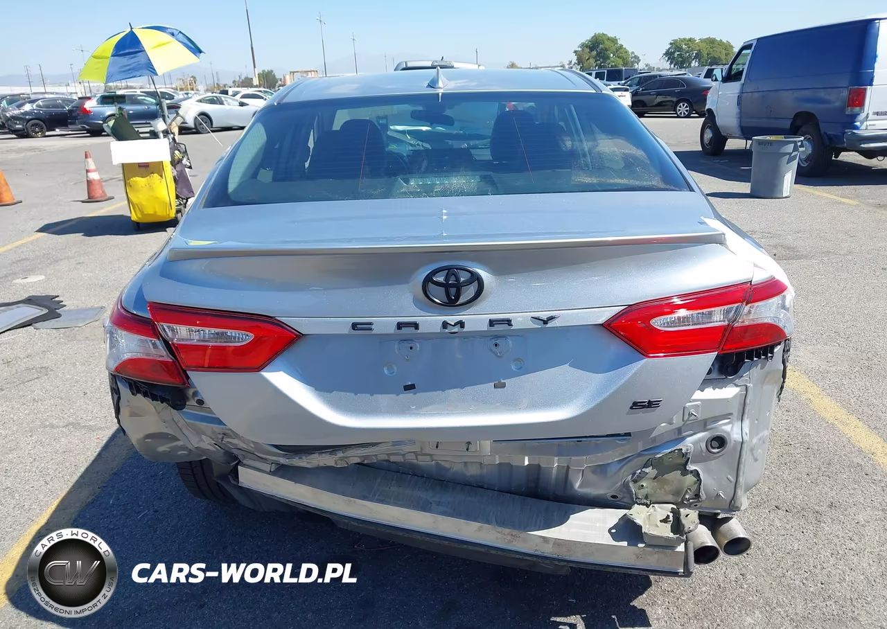 2020 Toyota Camry Se VIN:4T1G11AKXLU965281 - 17