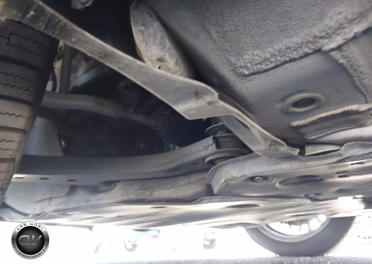2020 Toyota Camry Se VIN:4T1G11AKXLU965281 - 19