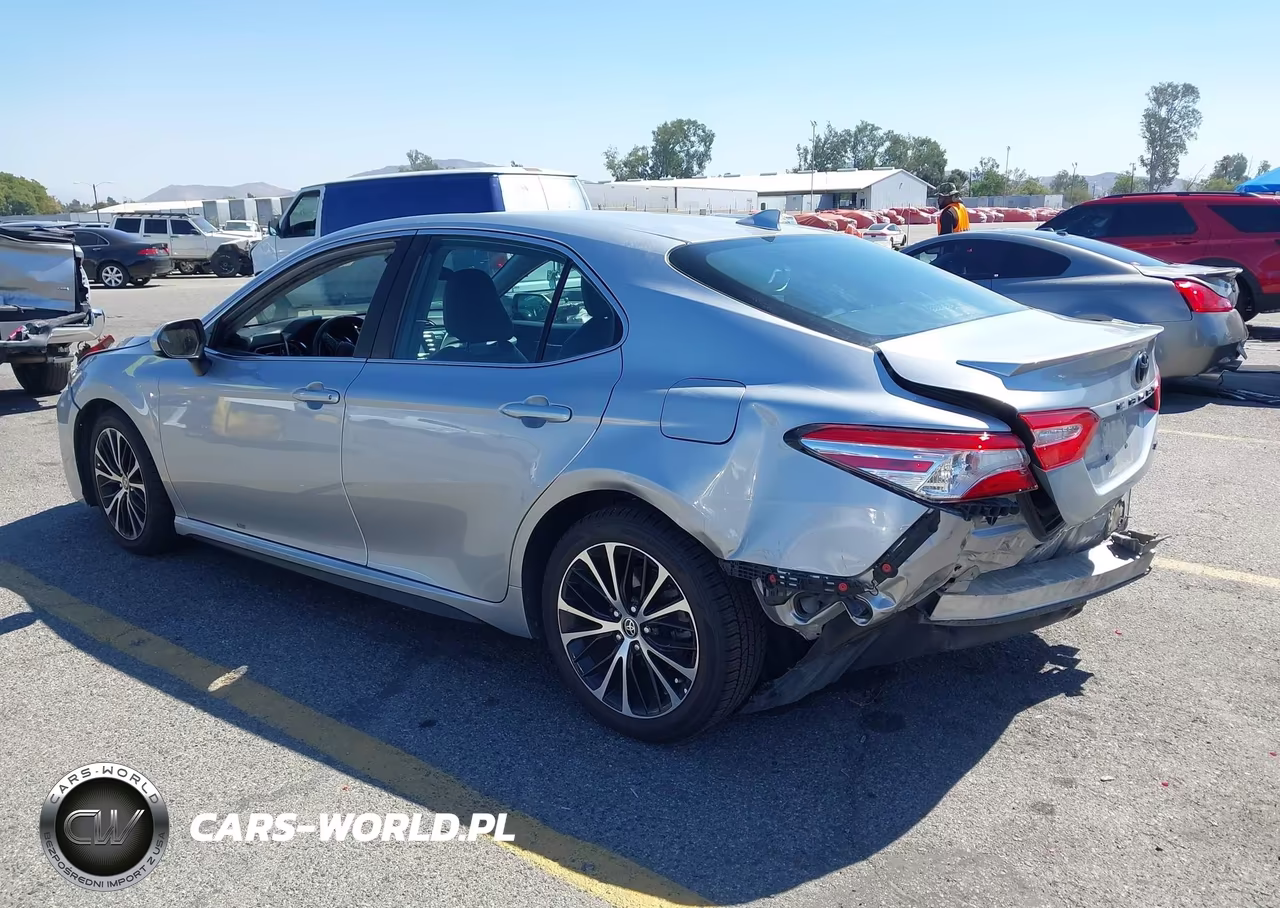 2020 Toyota Camry Se VIN:4T1G11AKXLU965281 - 3