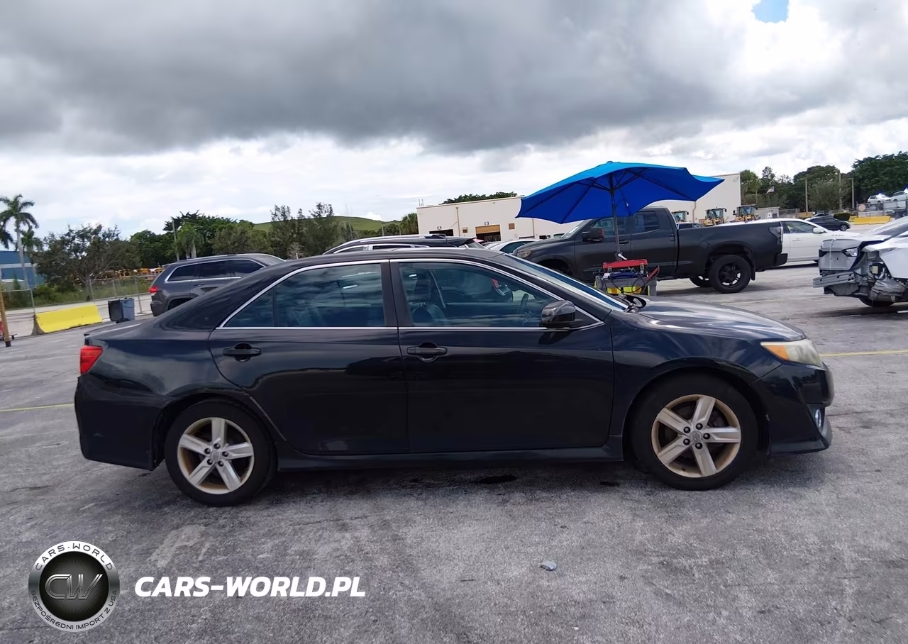 2013 Toyota Camry Se VIN:4T1BF1FK8DU271257 - 13