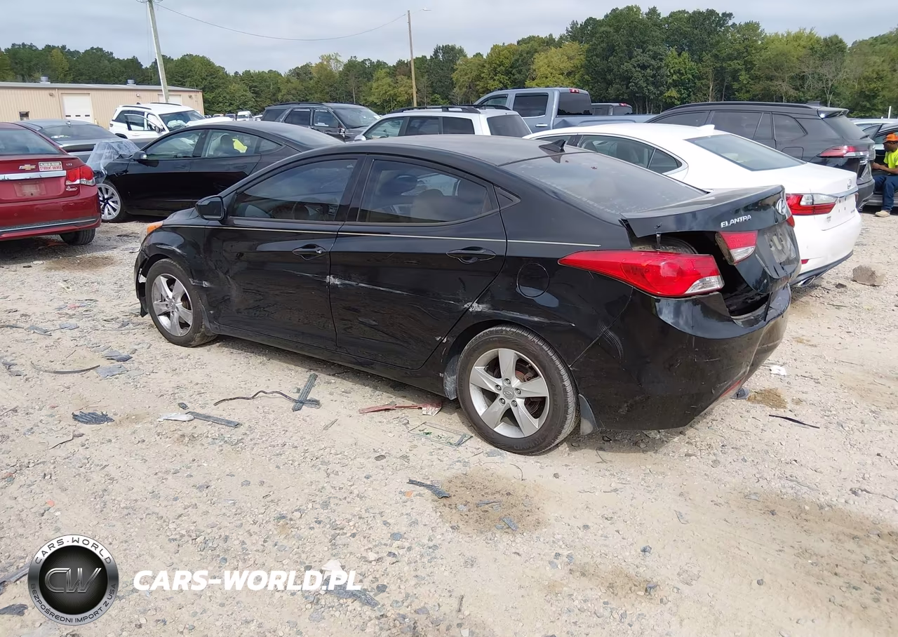 2013 Hyundai Elantra Gls VIN:5NPDH4AE7DH399705 - 3