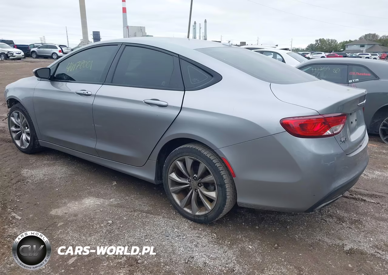 2015 Chrysler 200 S VIN:1C3CCCBB7FN597197 - 3