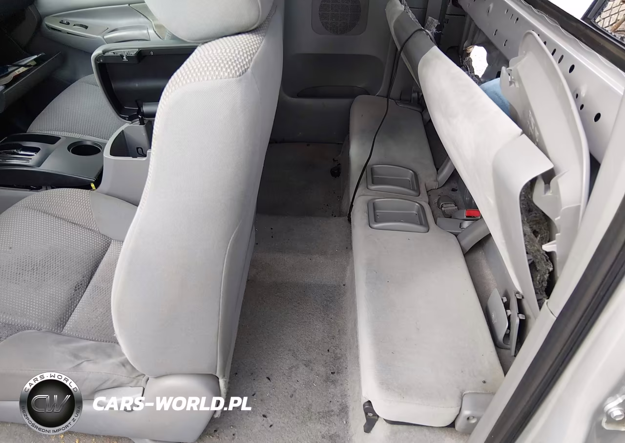 2007 Toyota Tacoma Base V6 VIN:5TEUU42N37Z421968 - 8