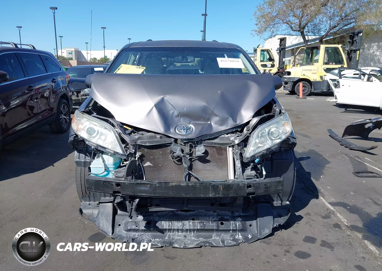 2014 Toyota Sienna Le V6 8 Passenger VIN:5TDKK3DC8ES471097 - 13