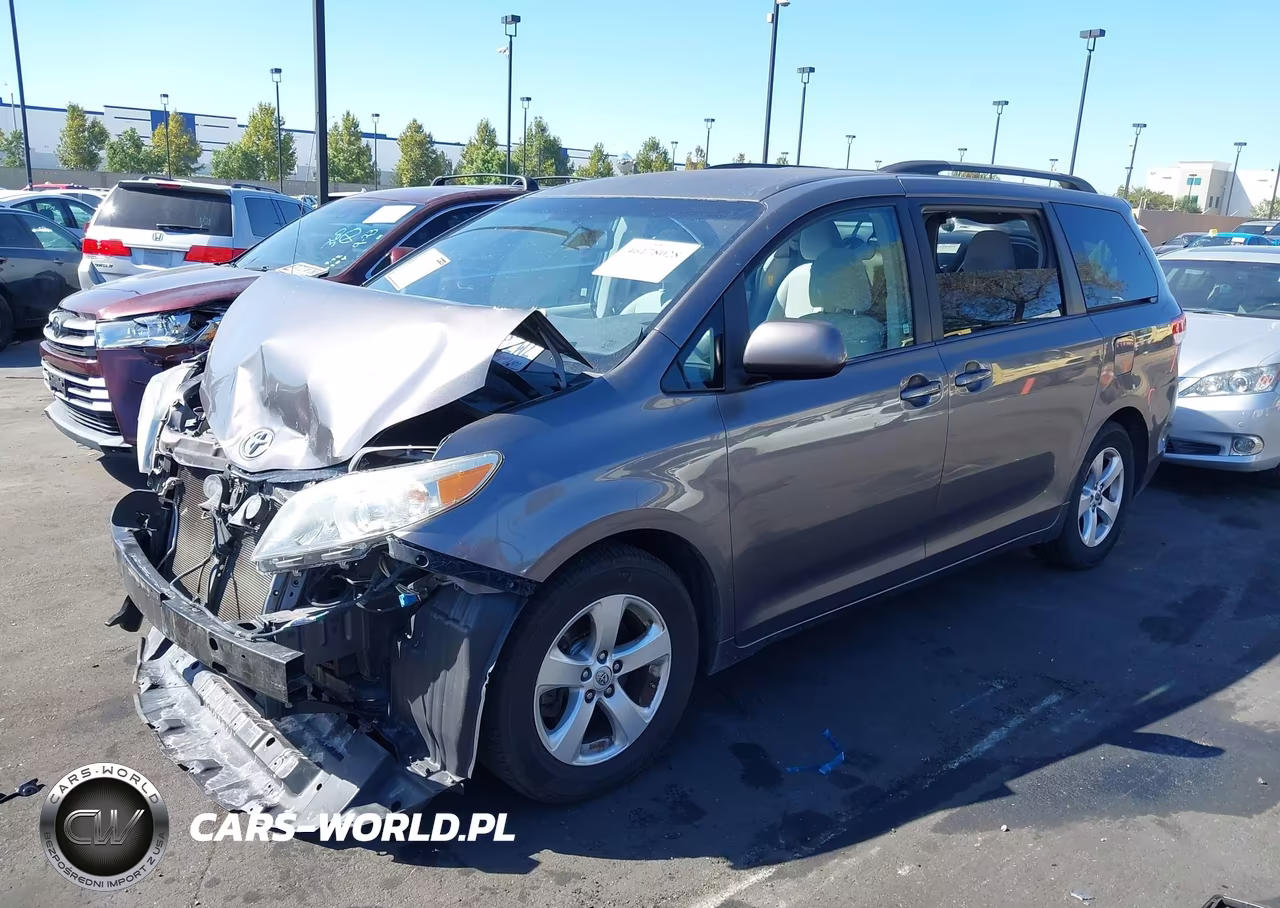 2014 Toyota Sienna Le V6 8 Passenger VIN:5TDKK3DC8ES471097 - 2