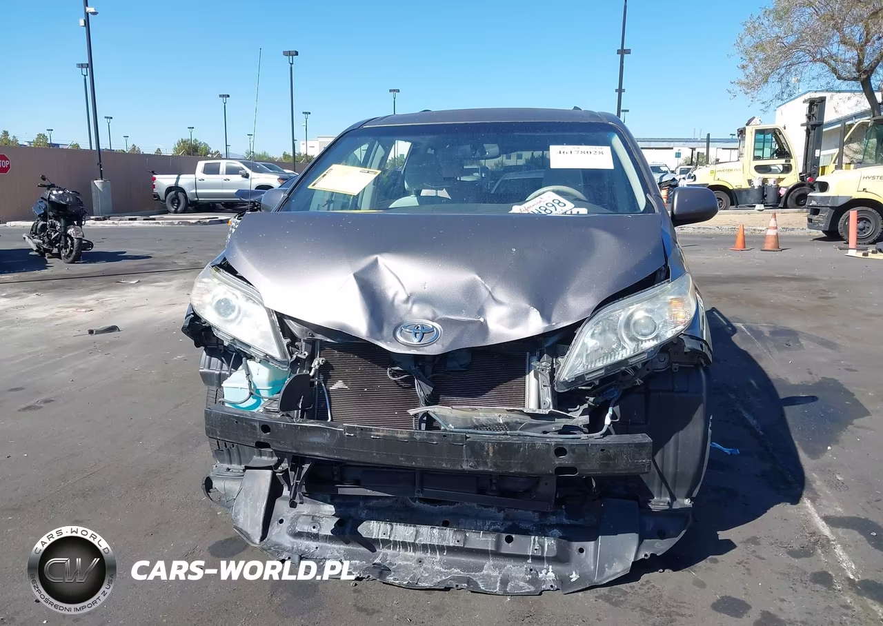 2014 Toyota Sienna Le V6 8 Passenger VIN:5TDKK3DC8ES471097 - 6