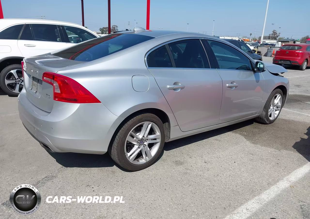 2015 Volvo S60 T5 Premier VIN:YV140MFK2F1340491 - 4