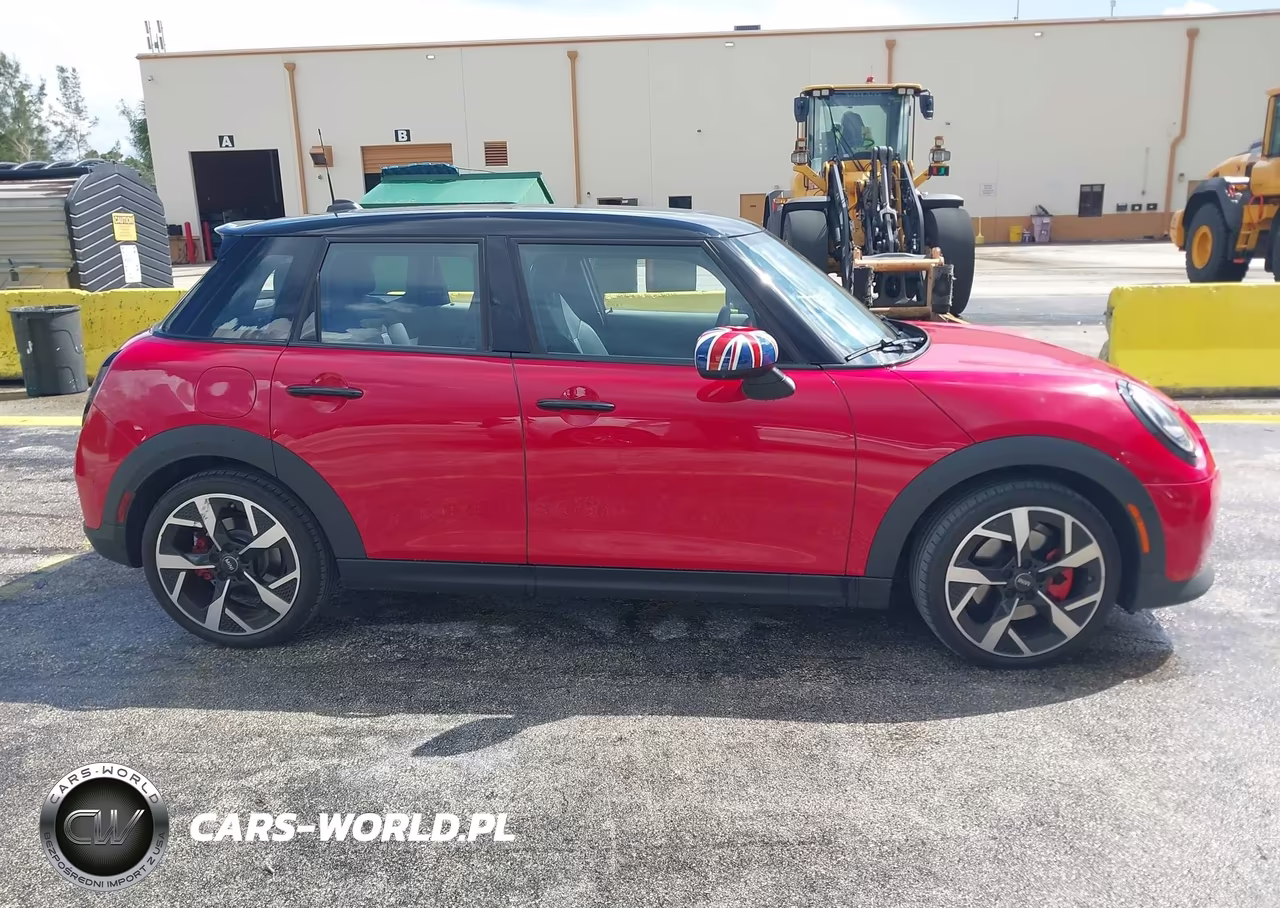 2025 Mini Hardtop Cooper S VIN:WMW53GD00S2W68515 - 13