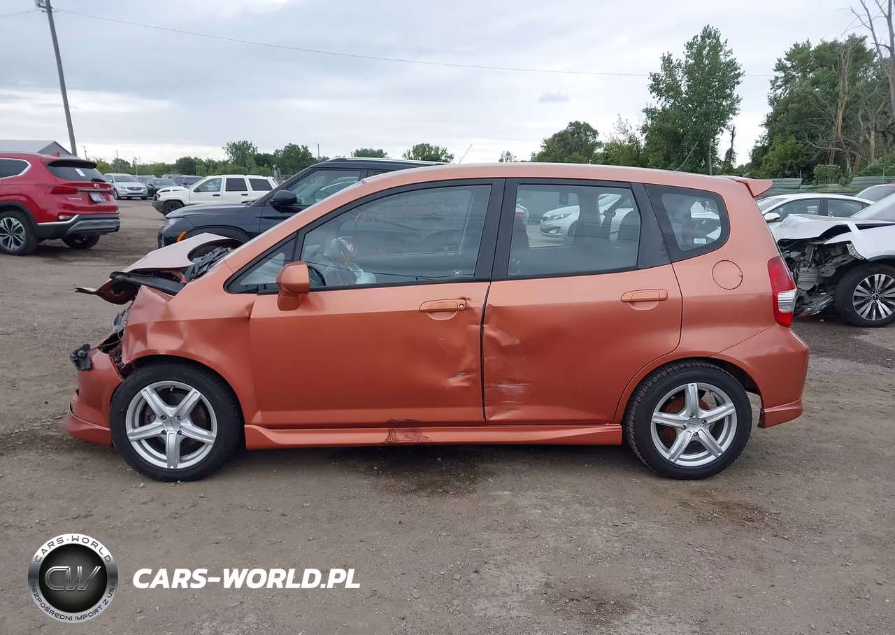 2008 Honda Fit Sport VIN:JHMGD38658S029389 - 13