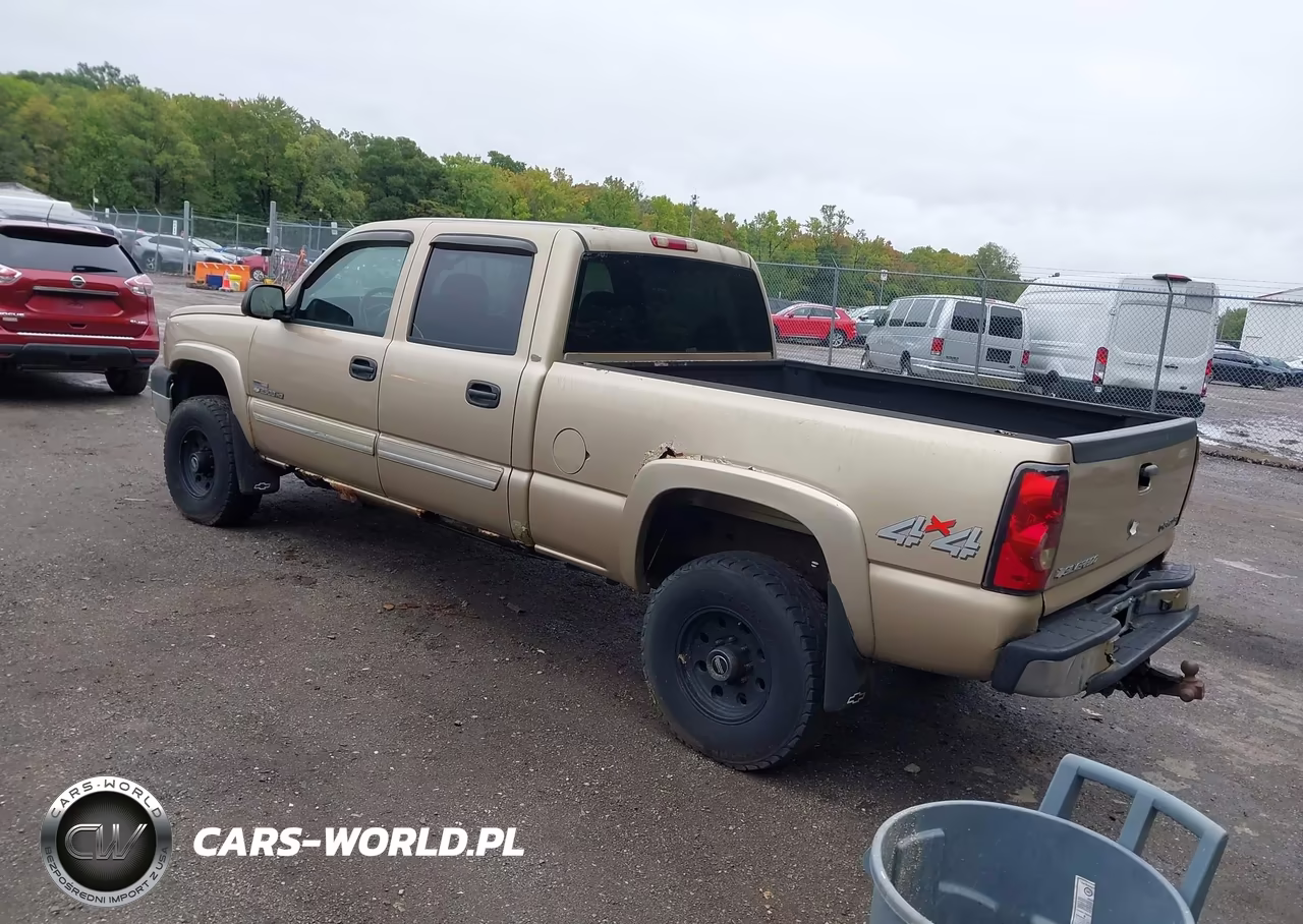 2004 Chevrolet Silverado 2500Hd Ls VIN:1GCHK23114F116114 - 3