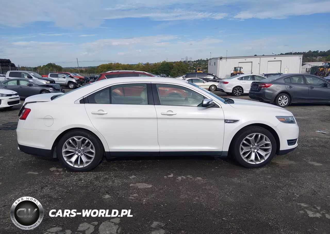 2016 Ford Taurus Limited VIN:1FAHP2F82GG150075 - 13