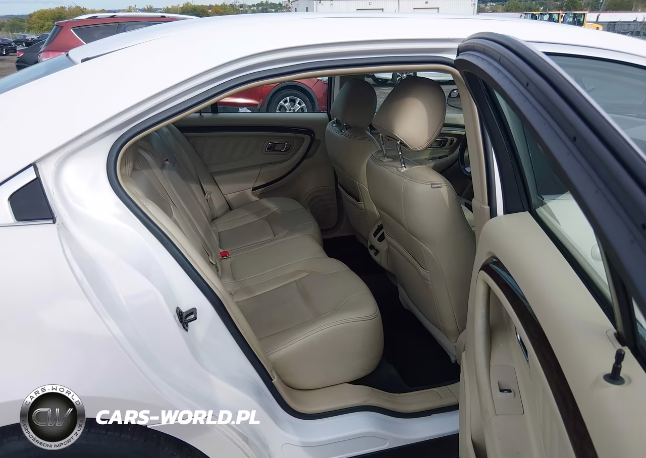 2016 Ford Taurus Limited VIN:1FAHP2F82GG150075 - 8
