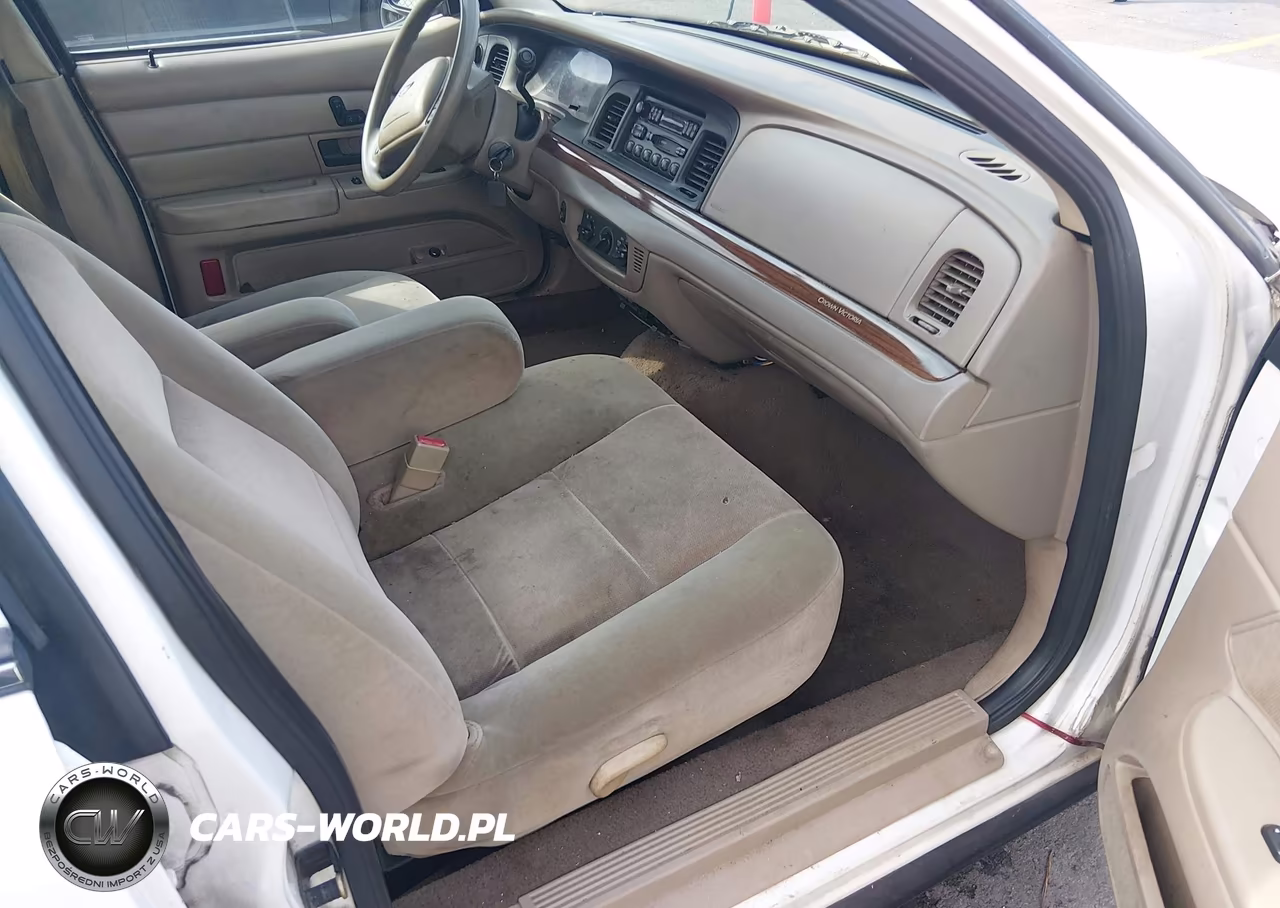 2004 Ford Crown Victoria Standard VIN:2FAFP73W34X136182 - 5