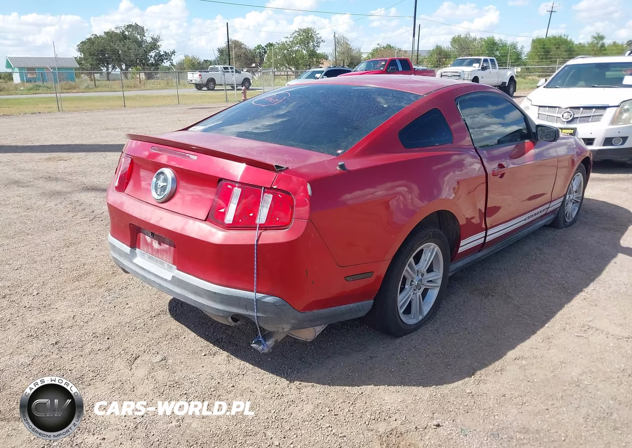 2010 Ford Mustang V6-V6 Premium VIN:1ZVBP8AN3A5104822 - 4