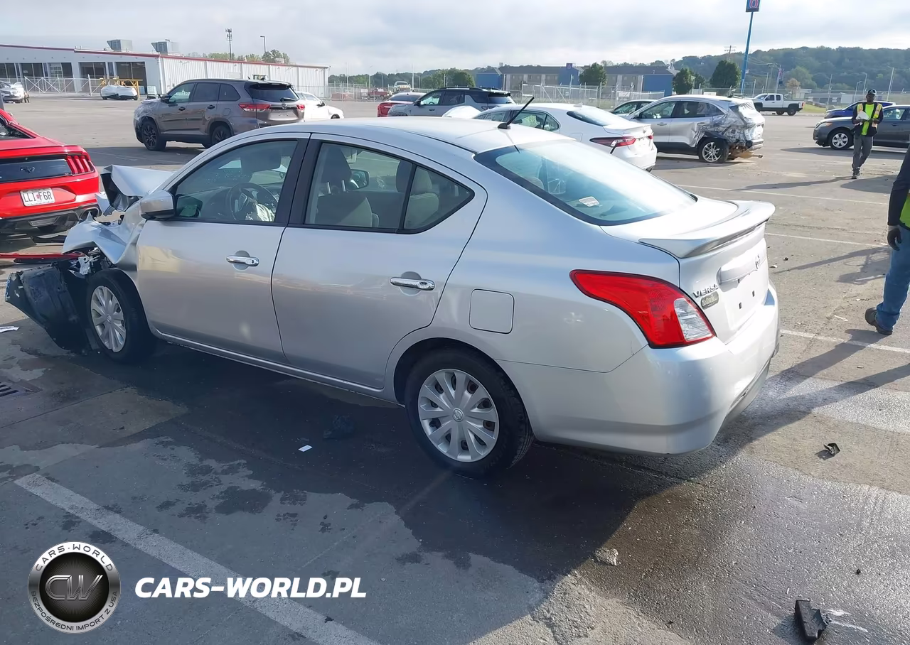 2018 Nissan Versa 1.6 Sv VIN:3N1CN7AP7JL812082 - 3