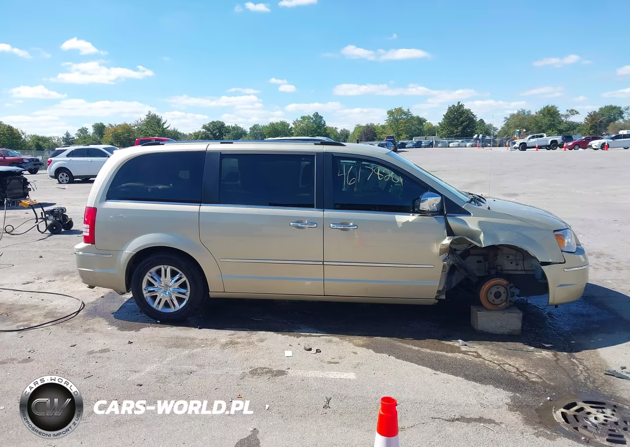 2010 Chrysler Town & Country Limited VIN:2A4RR6DX5AR206844 - 14