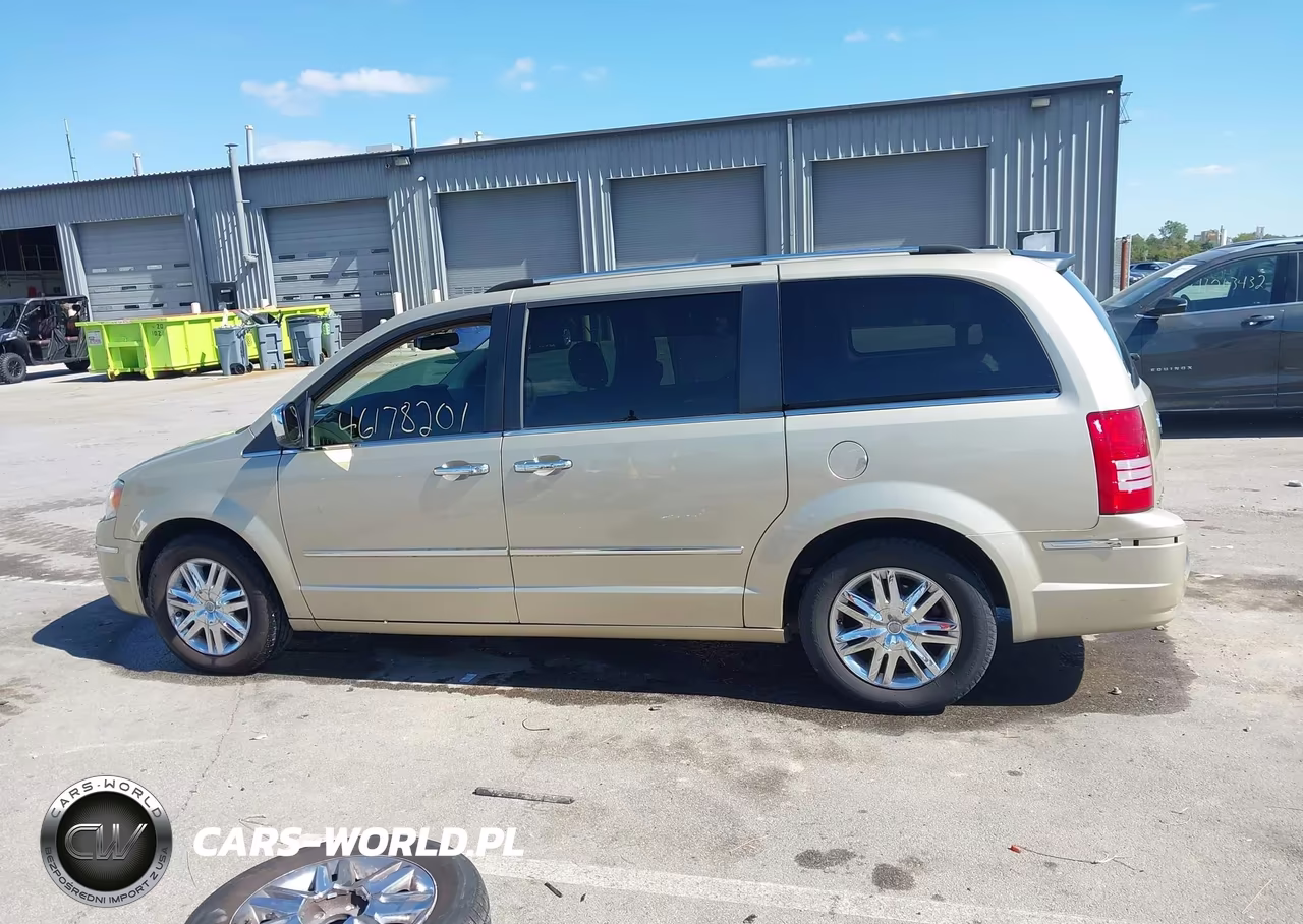 2010 Chrysler Town & Country Limited VIN:2A4RR6DX5AR206844 - 15