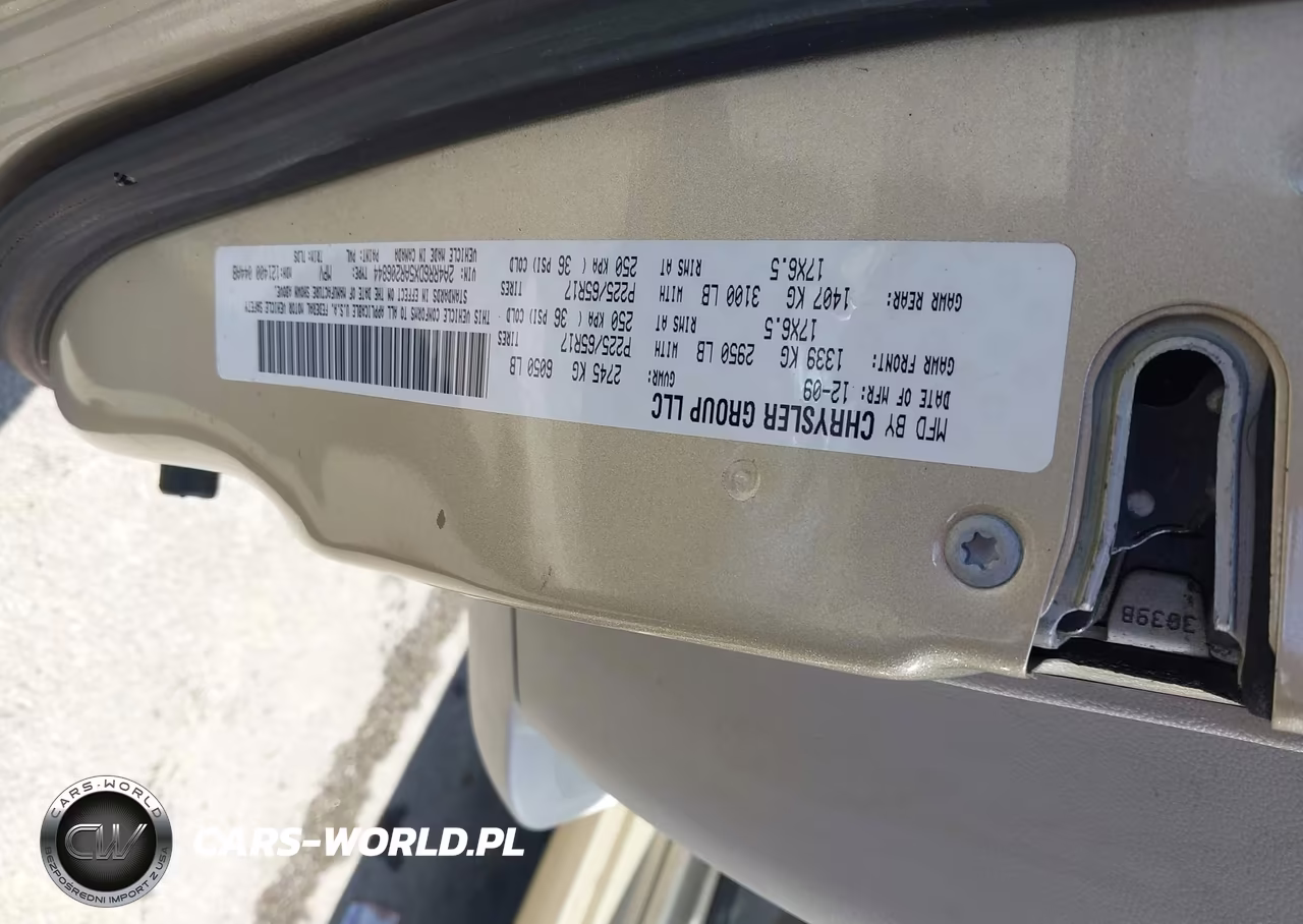 2010 Chrysler Town & Country Limited VIN:2A4RR6DX5AR206844 - 18