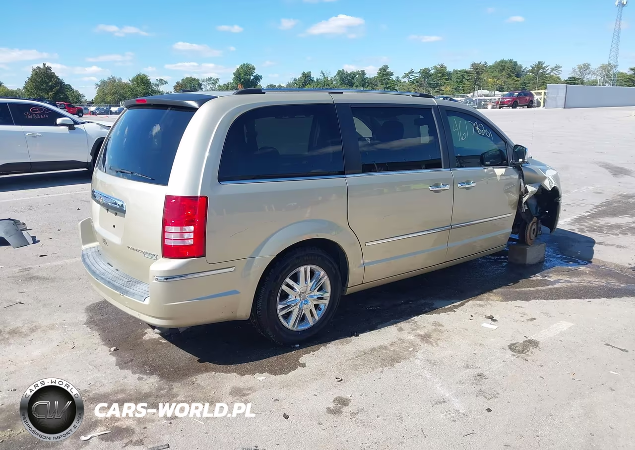 2010 Chrysler Town & Country Limited VIN:2A4RR6DX5AR206844 - 4