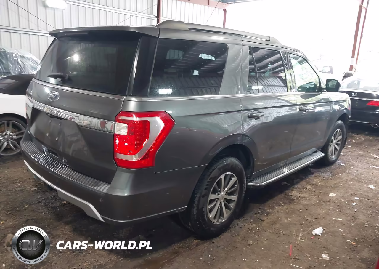 2019 Ford Expedition Xlt VIN:1FMJU1HT7KEA24245 - 4